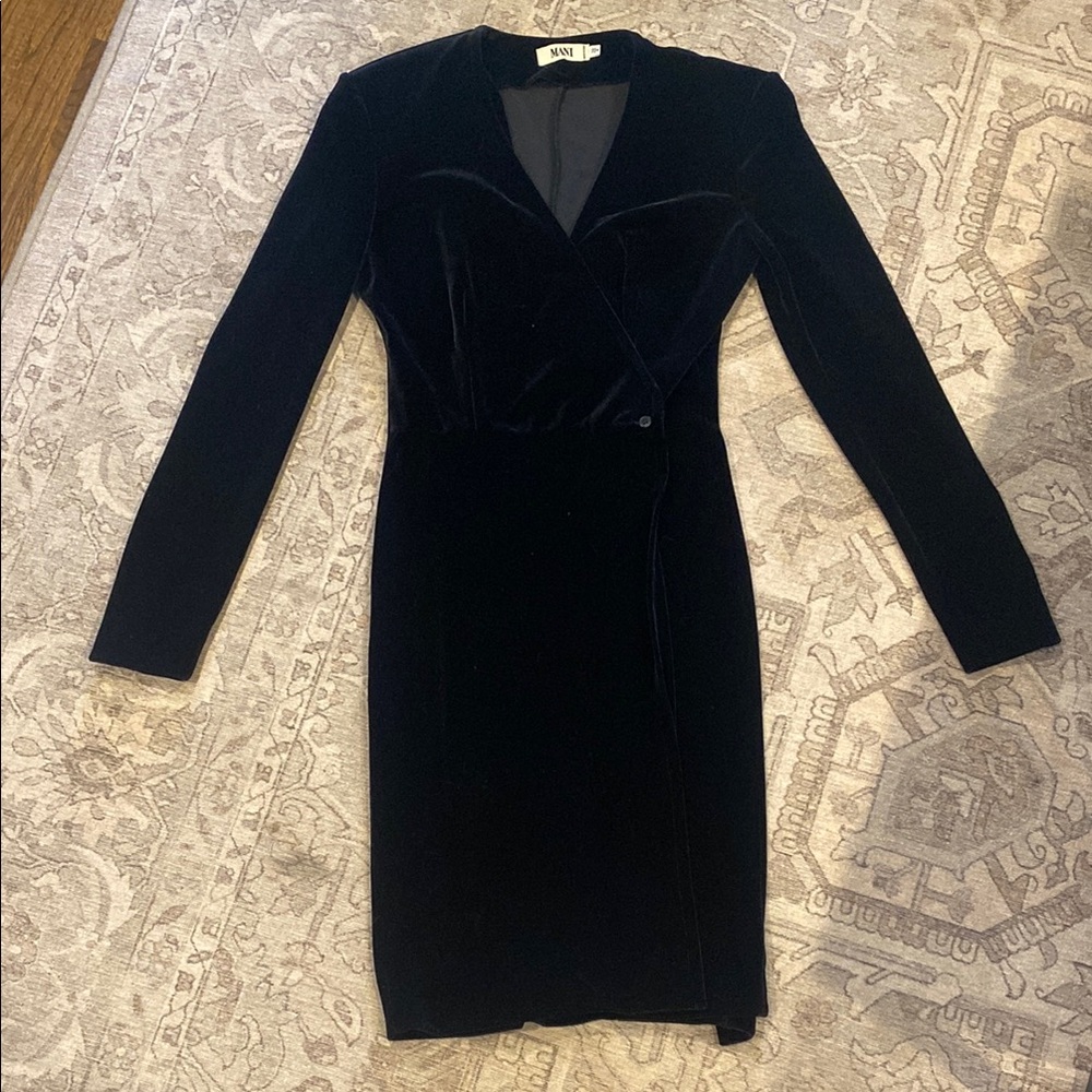 Elegant Black Velvet Dress